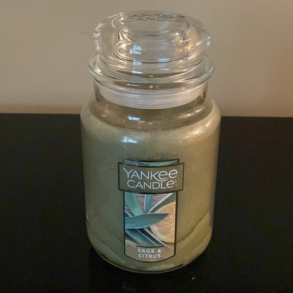 Yankee Candle Sage and Citrus Accents Jar Candle NWT